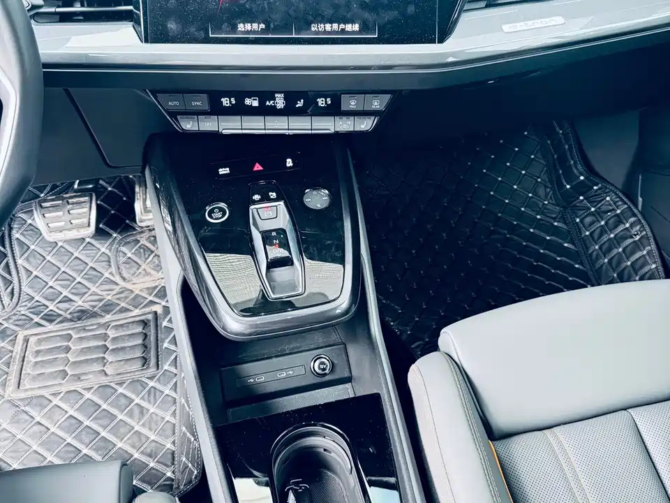 Audi Q4
