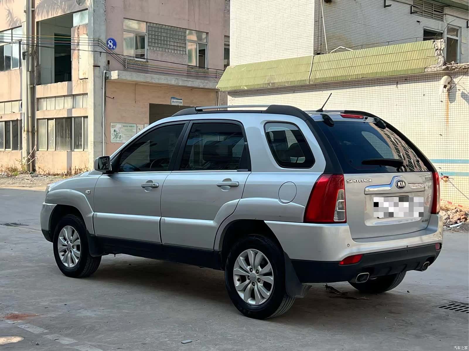 Kia GL, 2013 3