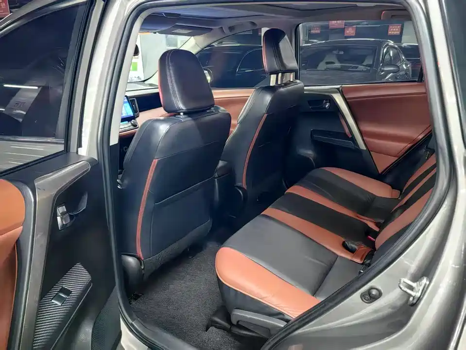 Toyota RAV4 Rongfang