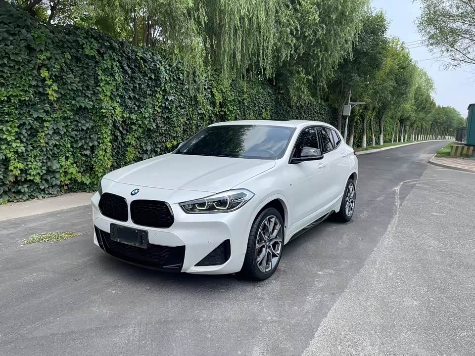 BMW X2
