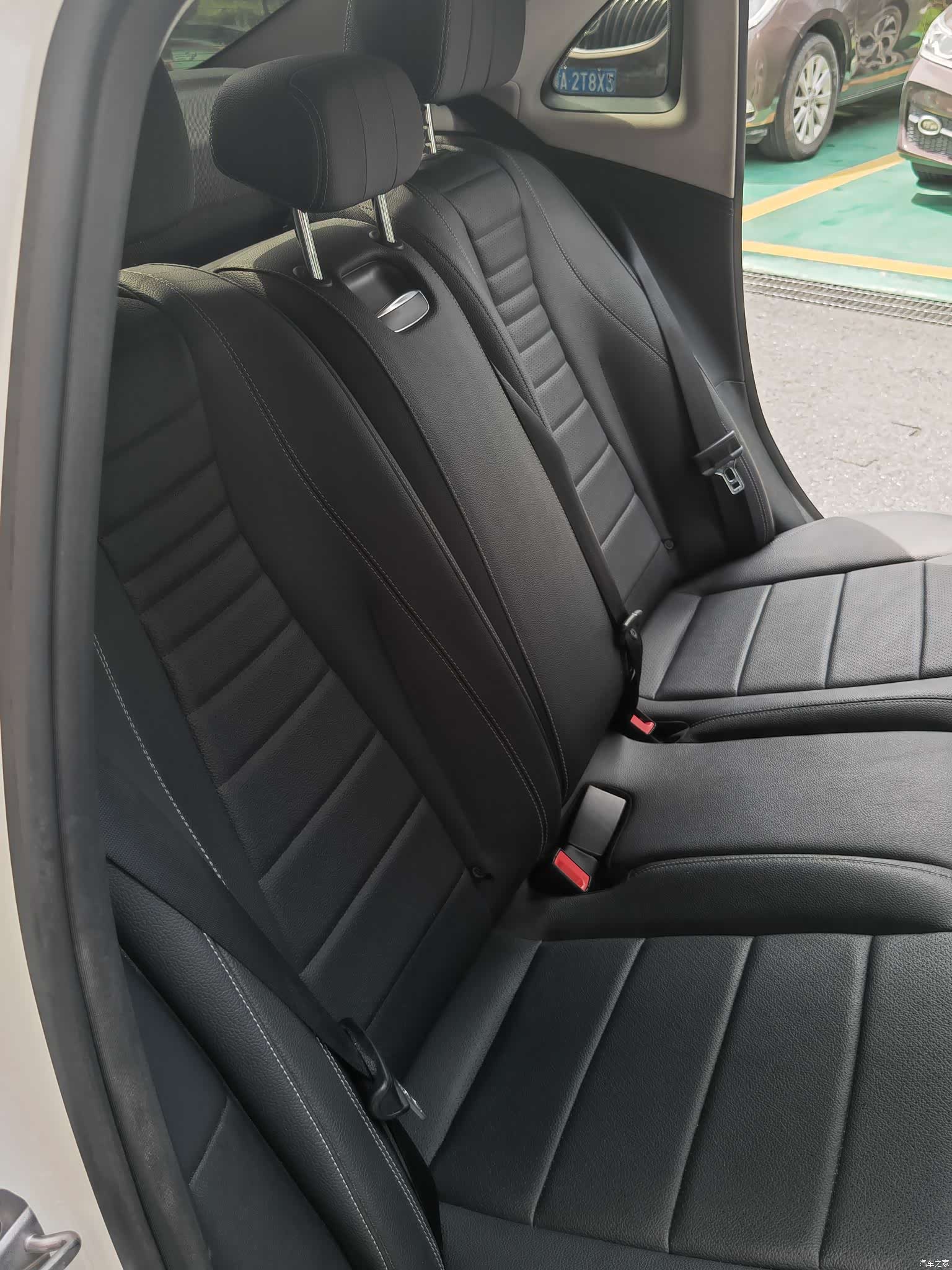 Mercedes-Benz E-Class, 2018 20