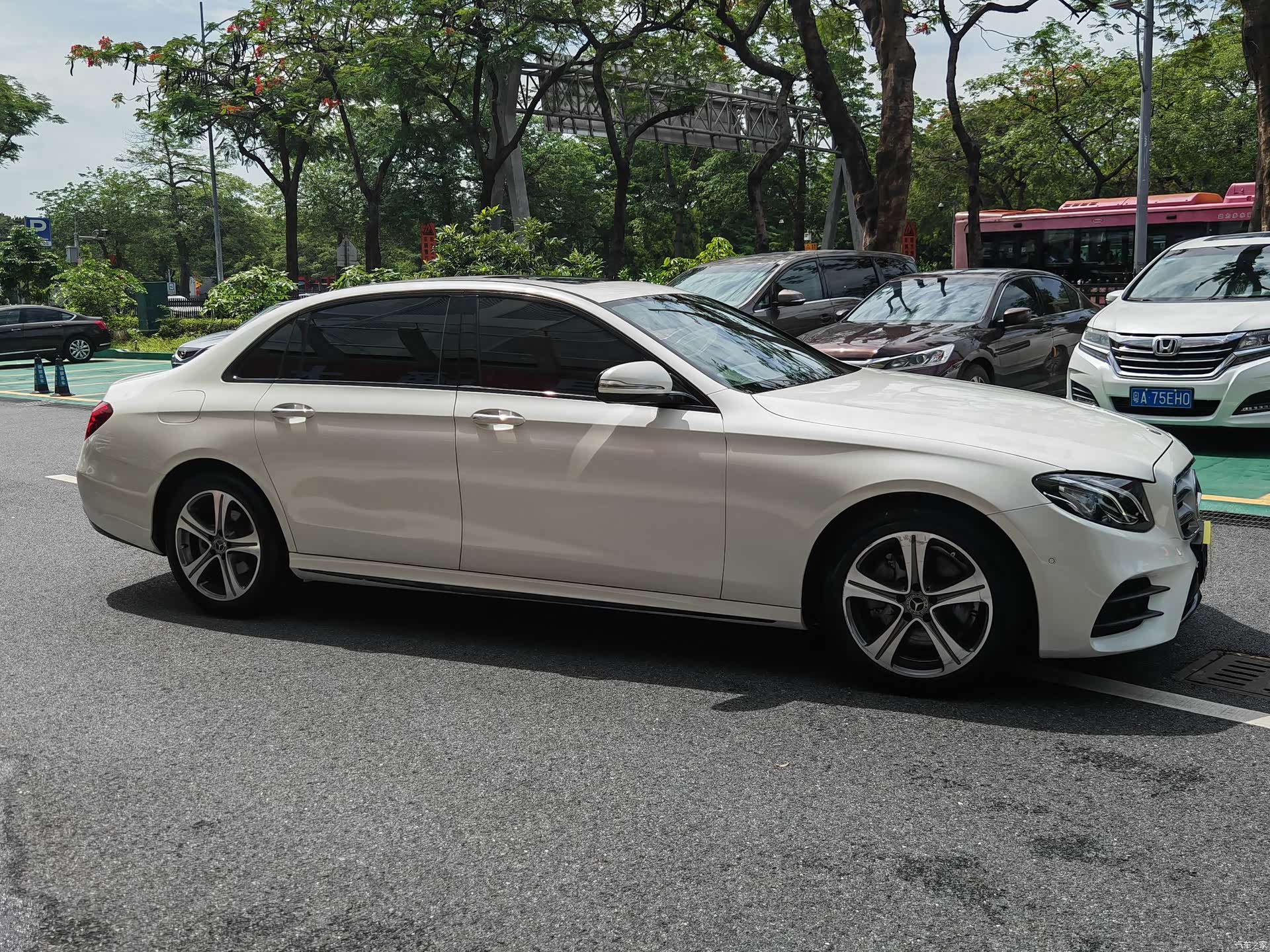 Mercedes-Benz E-Class, 2018 9