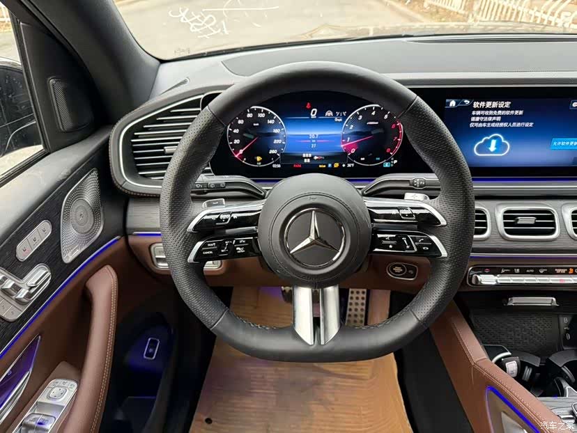 Mercedes-Benz GLS, 2025 8