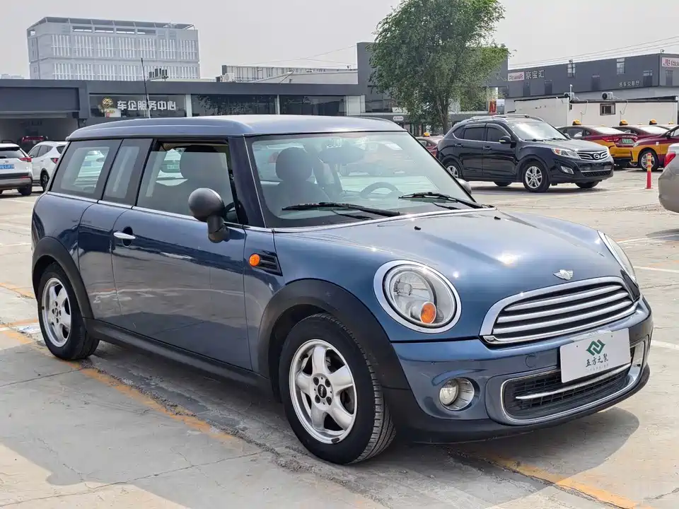 MINI CLUBMAN