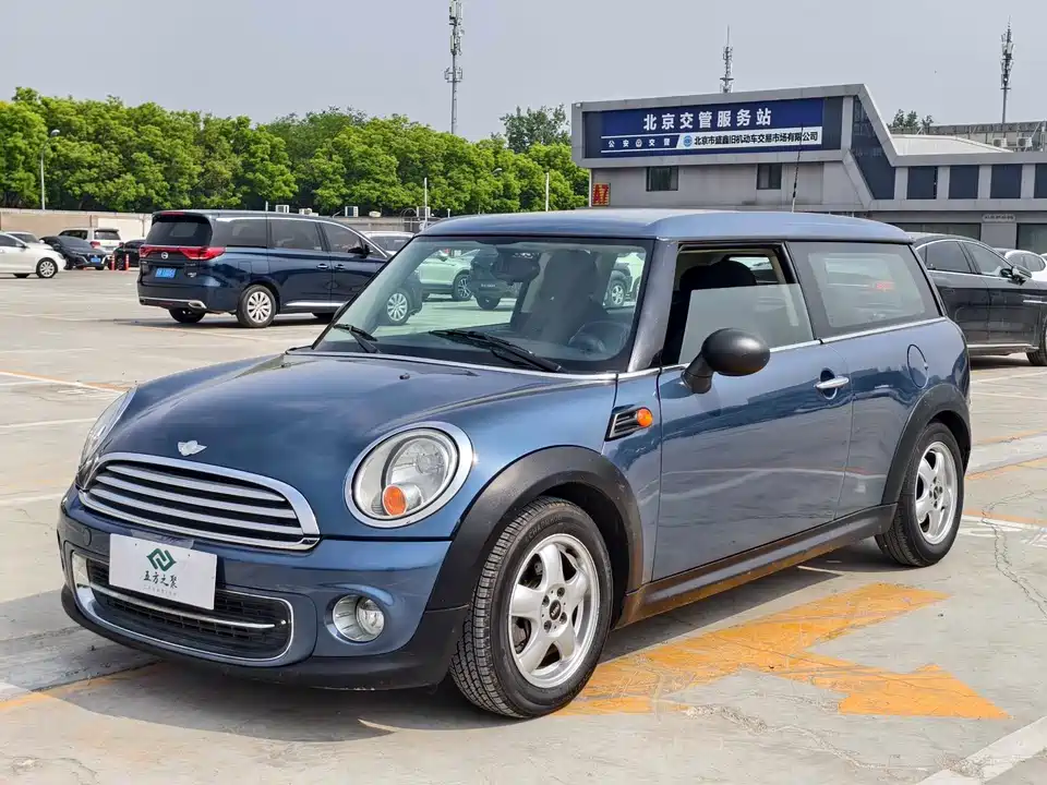 MINI CLUBMAN