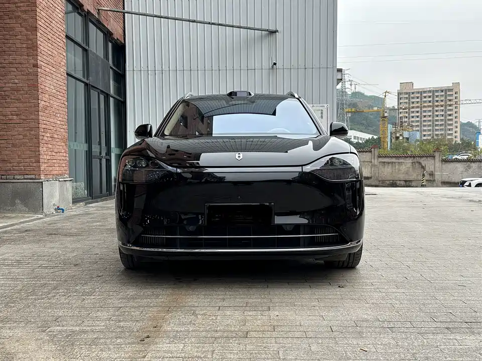 AITO Ask the world M9