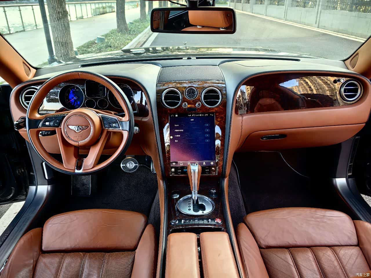 Bentley Flying Spur, 2010 6