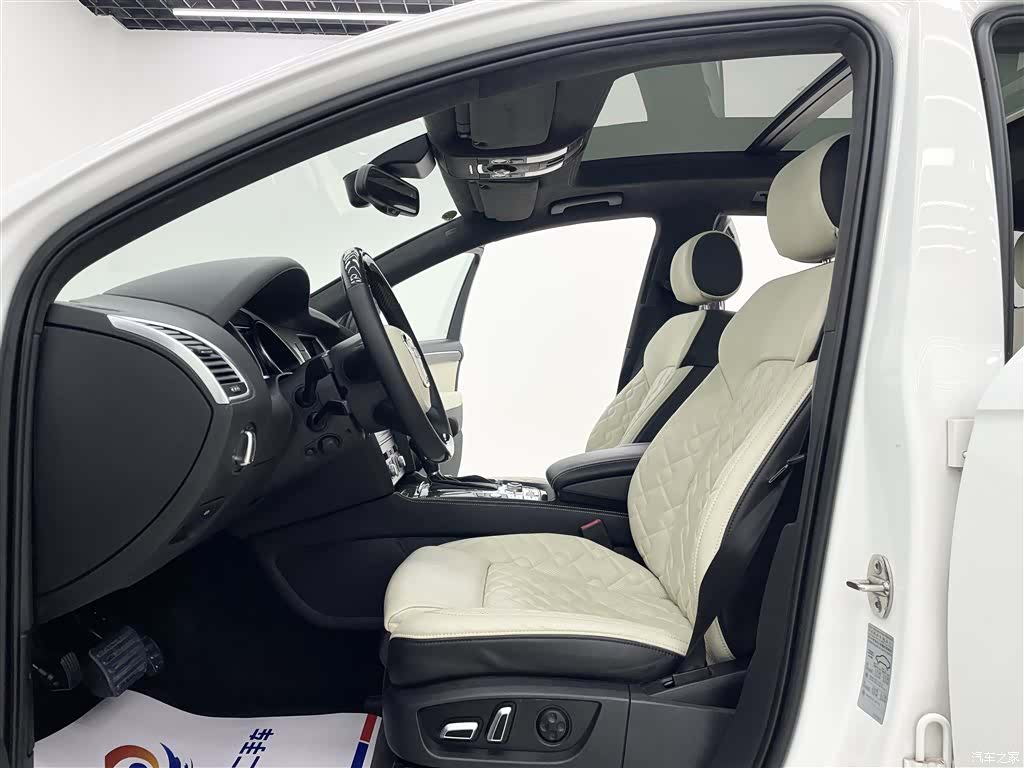 Audi Q7, 2010 все фото