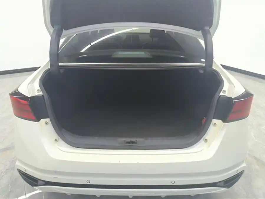 Nissan Altima Nissan Altima