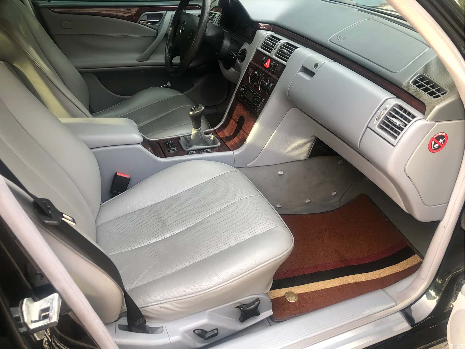Mercedes-Benz E-Class, 1999 8