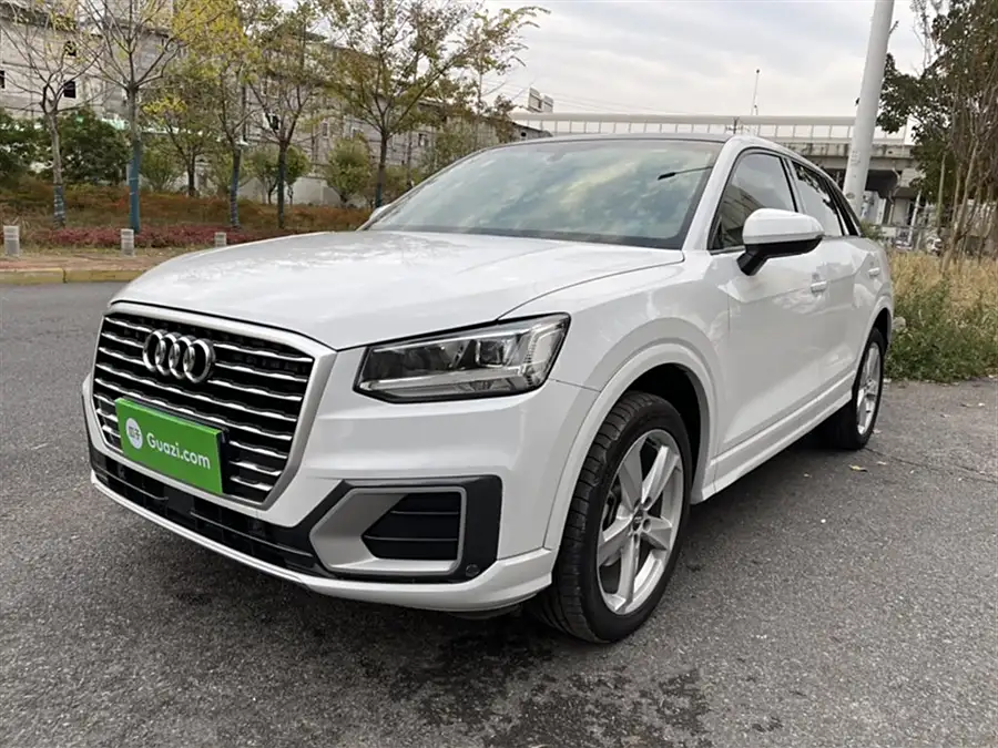 Audi Q2L