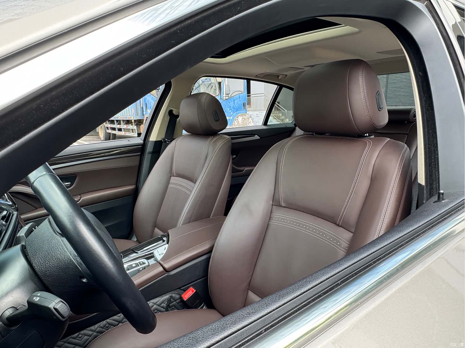 BMW 5 Series, 2017 13
