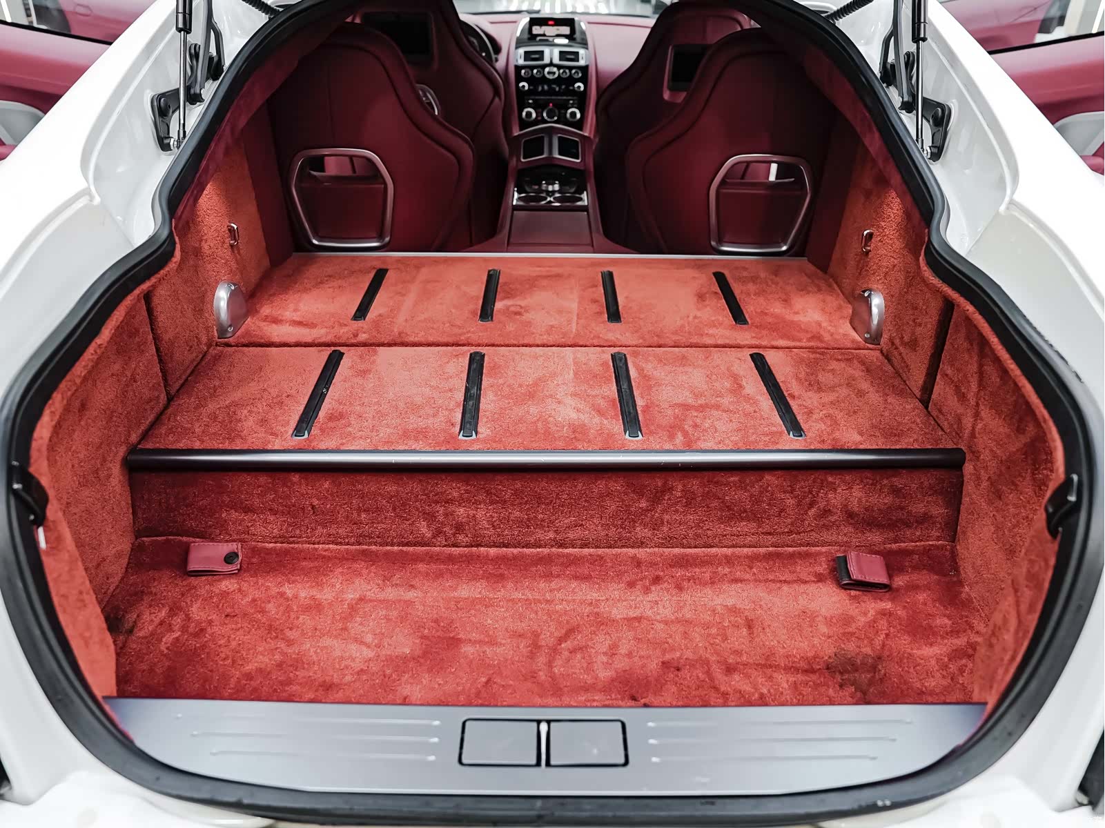Aston Martin Rapide, 2014 22