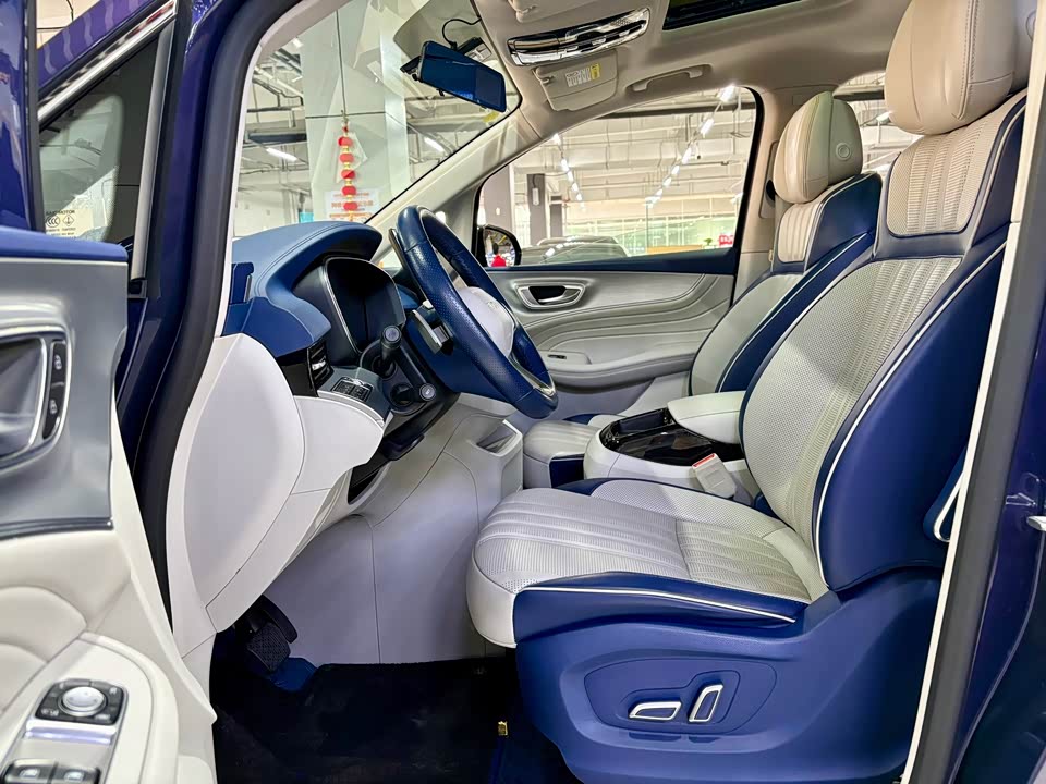 Roewe iMAX8 Roewe iMAX8