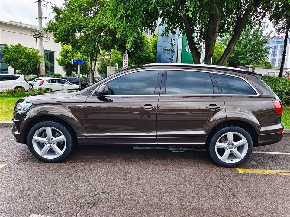 Audi Q7 Audi Q7