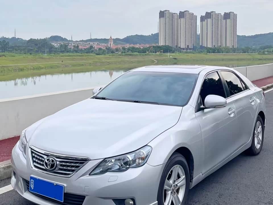 Toyota Reiz Toyota Reiz