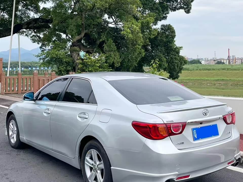 Toyota Reiz Toyota Reiz