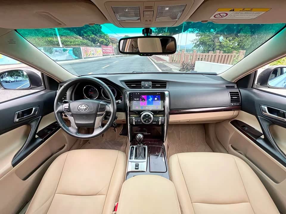 Toyota Reiz Toyota Reiz