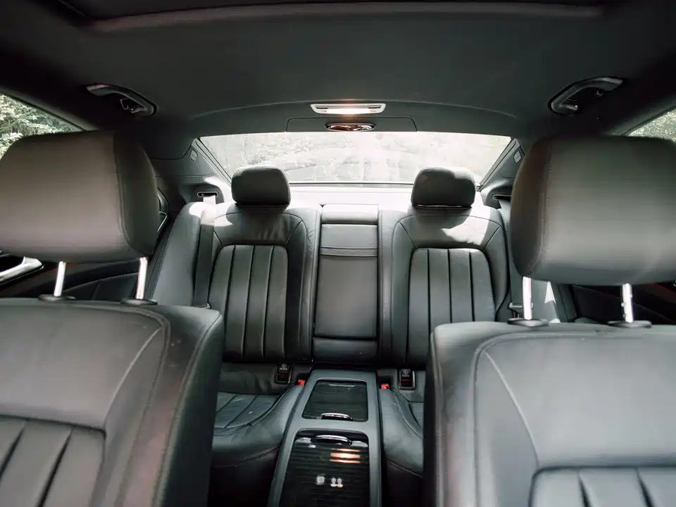 Mercedes-Benz CLS Mercedes-Benz CLS