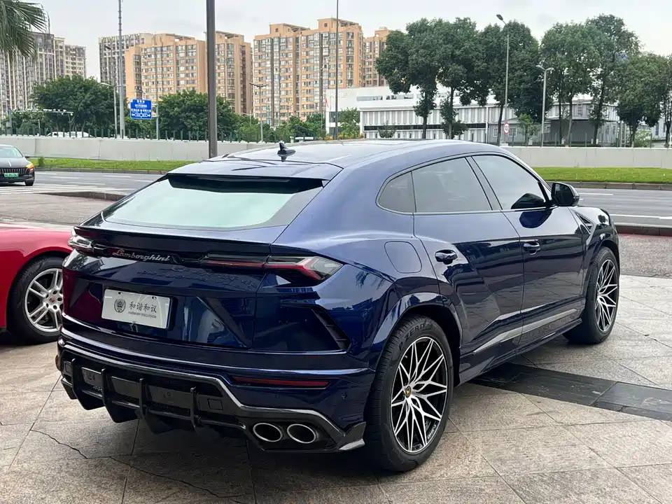 Lamborghini Urus