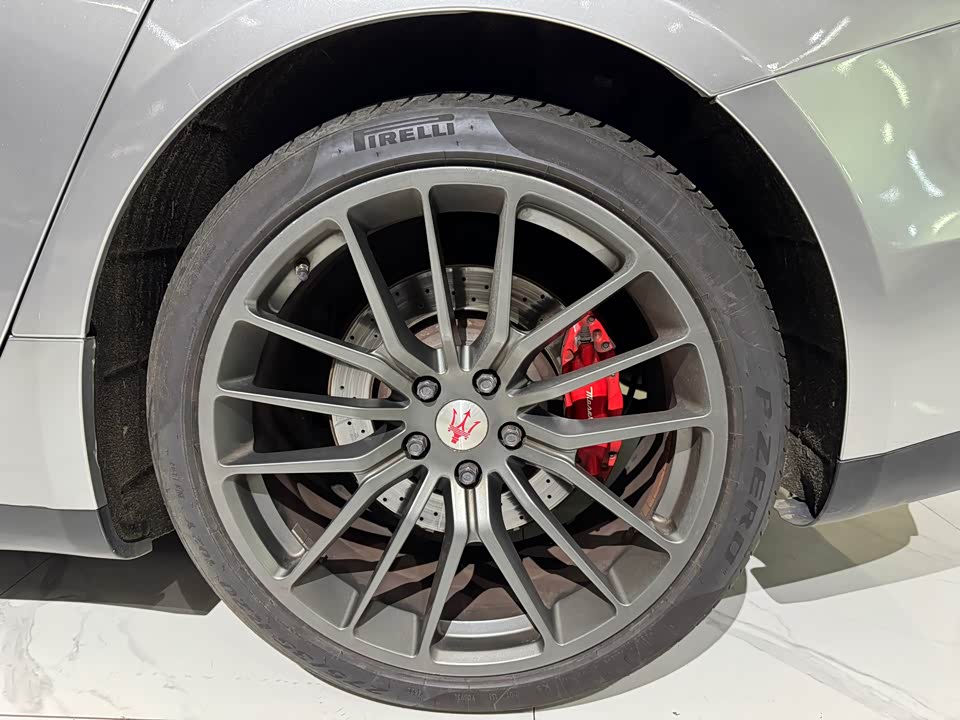 Maserati Ghibli Maserati Ghibli