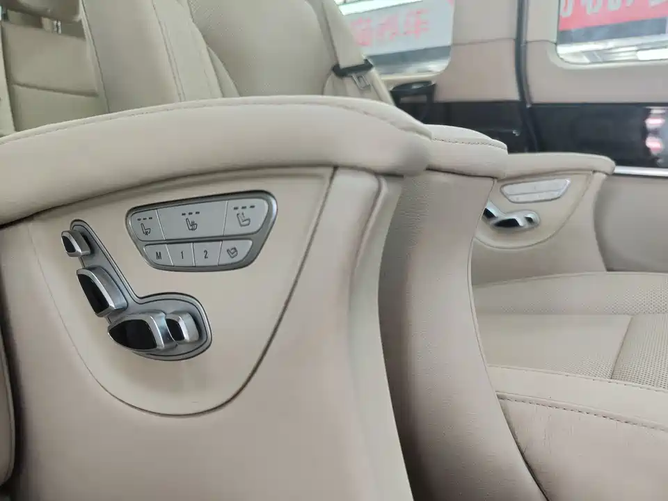 Mercedes-Benz V-class Mercedes-Benz V-class