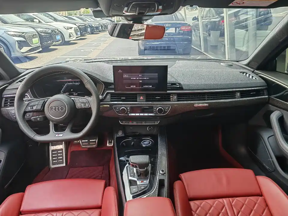 Audi S4 Audi S4