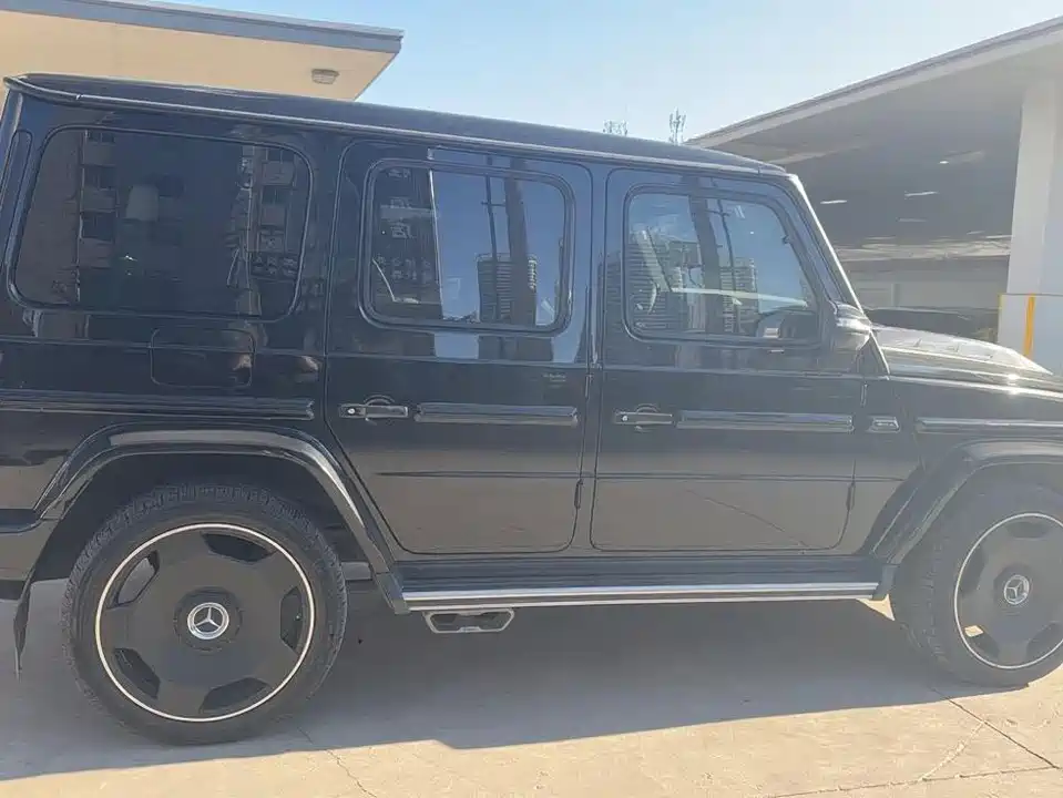 Mercedes-Benz G-class