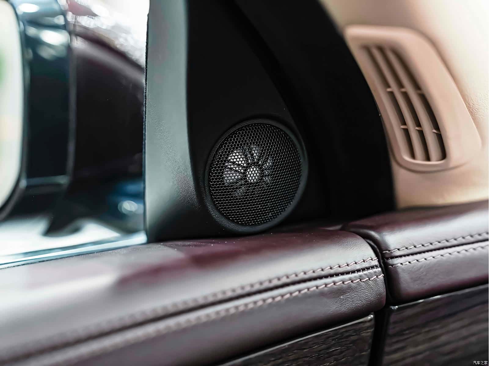 Jaguar XJ, 2013 22