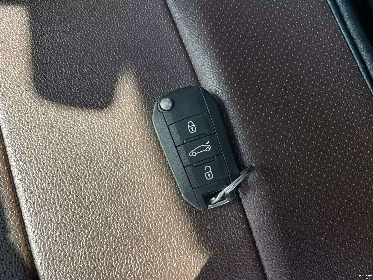 Peugeot 301, 2016 18