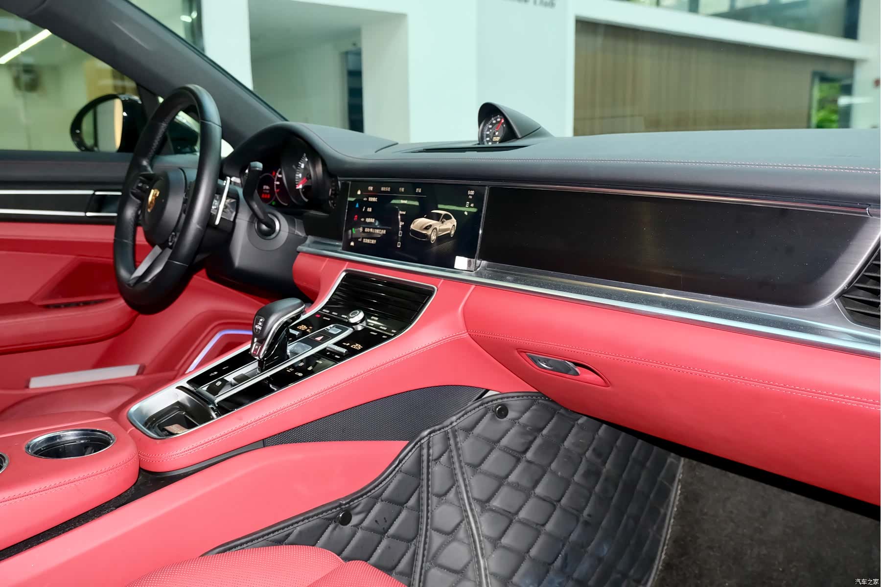 Porsche Panamera, 2023 6