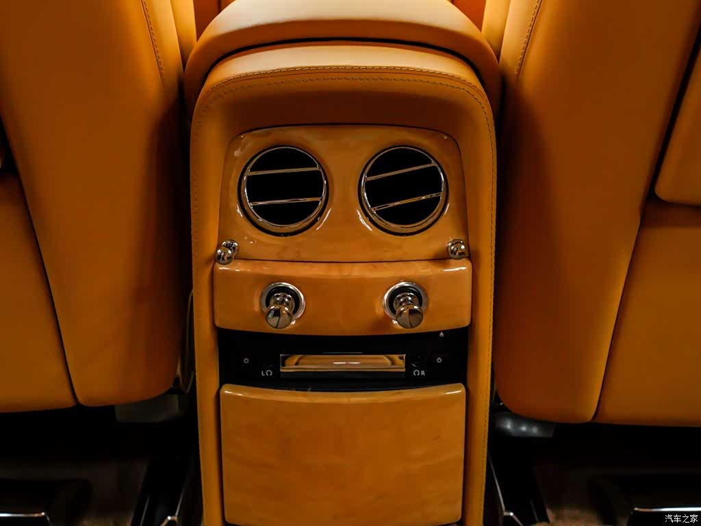 Rolls-Royce Phantom, 2014 30