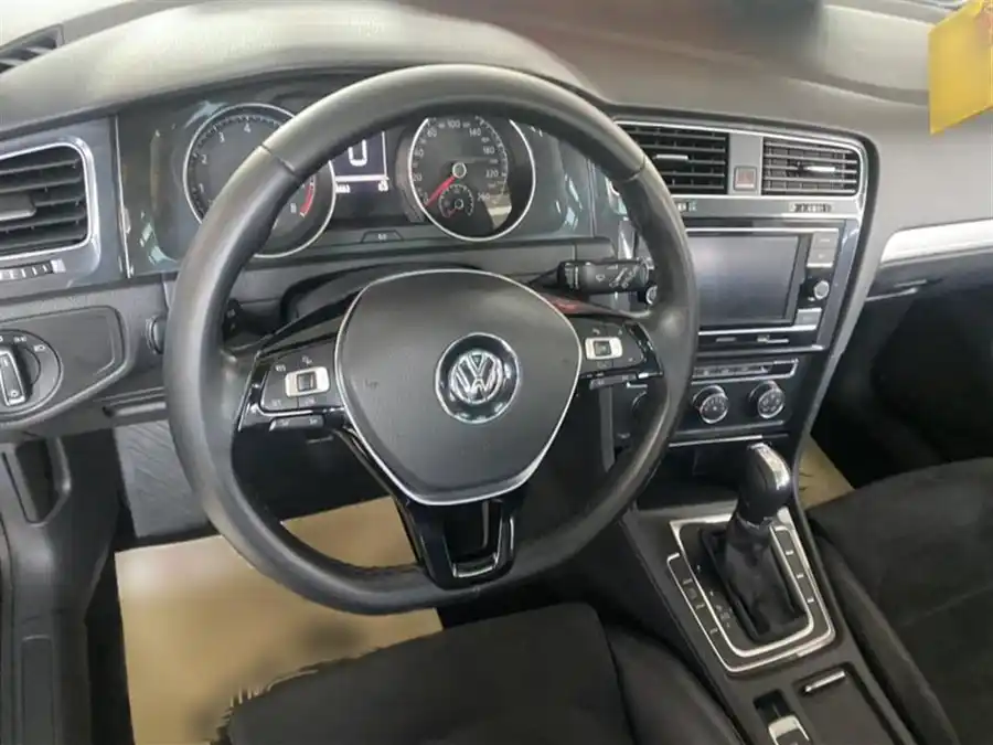 Volkswagen Golf Volkswagen Golf