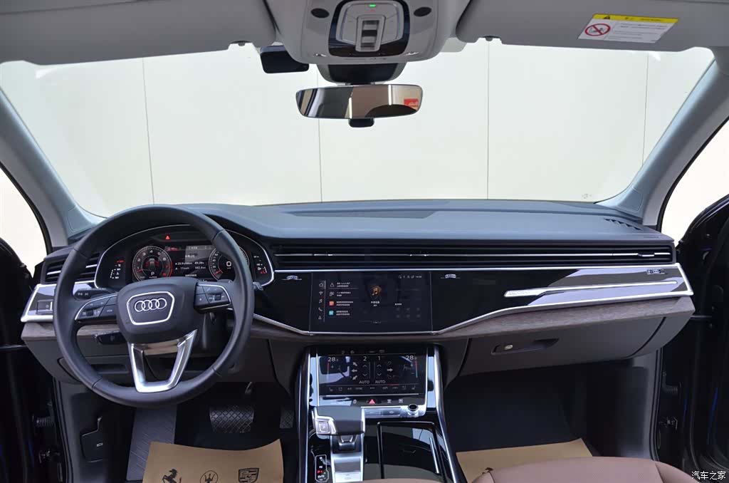 Audi Q7, 2024 14