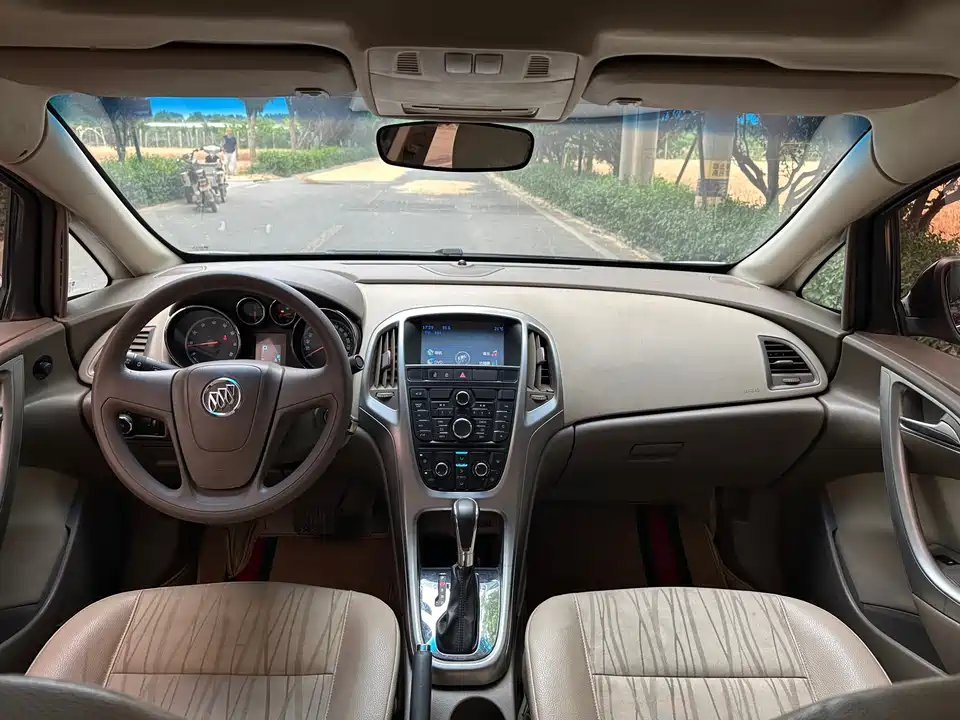Buick Yinglang Buick Yinglang