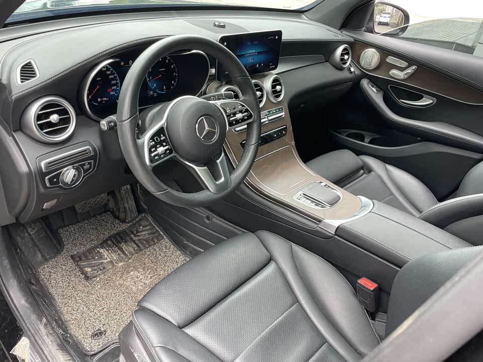 Mercedes-Benz GLC Mercedes-Benz GLC