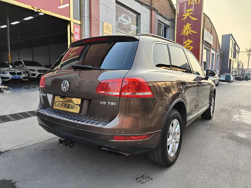 Volkswagen Touareg