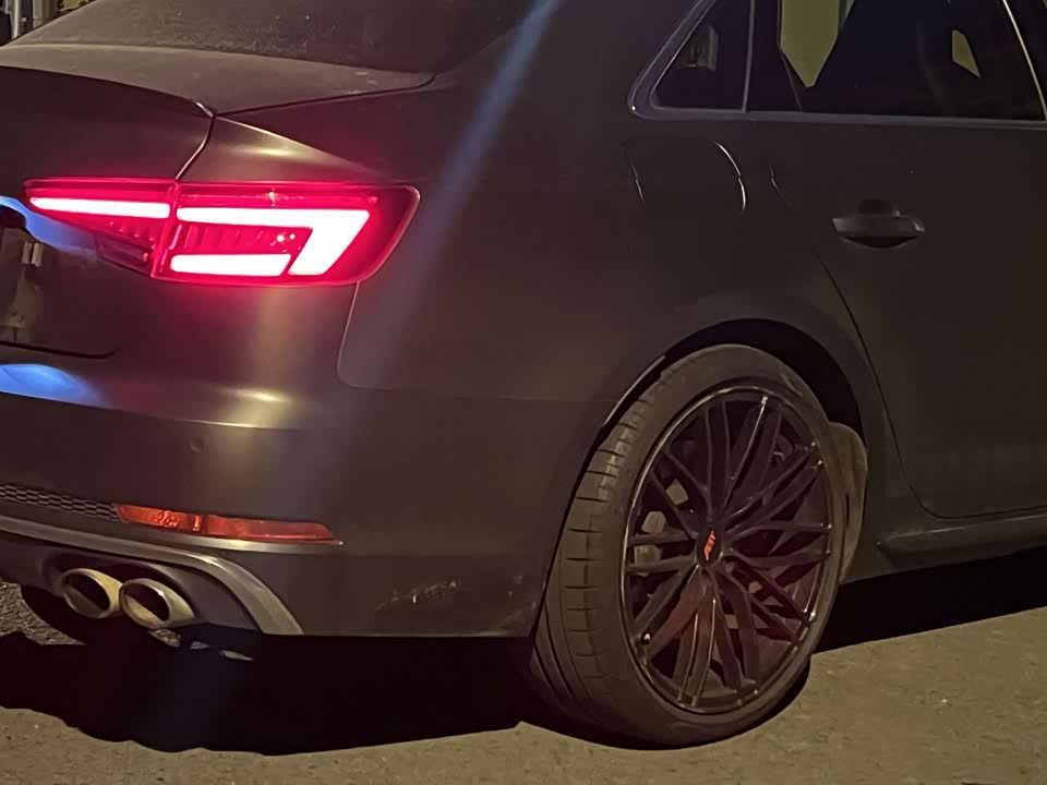 Audi S4 Audi S4