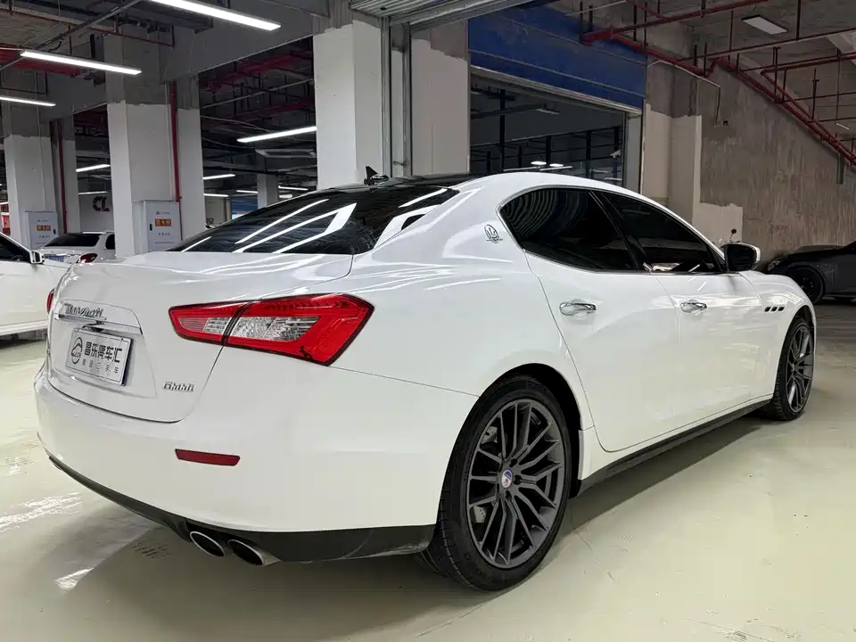 Maserati Ghibli