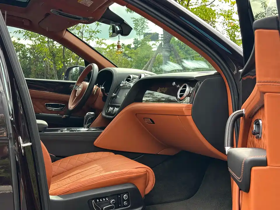 Bentley Tim Yue Bentley Tim Yue