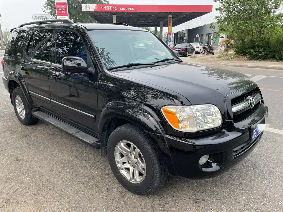Toyota Sequoia