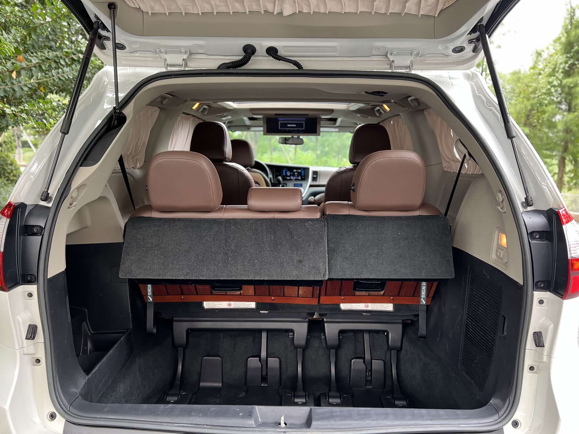 Toyota Sienna, 2017 9