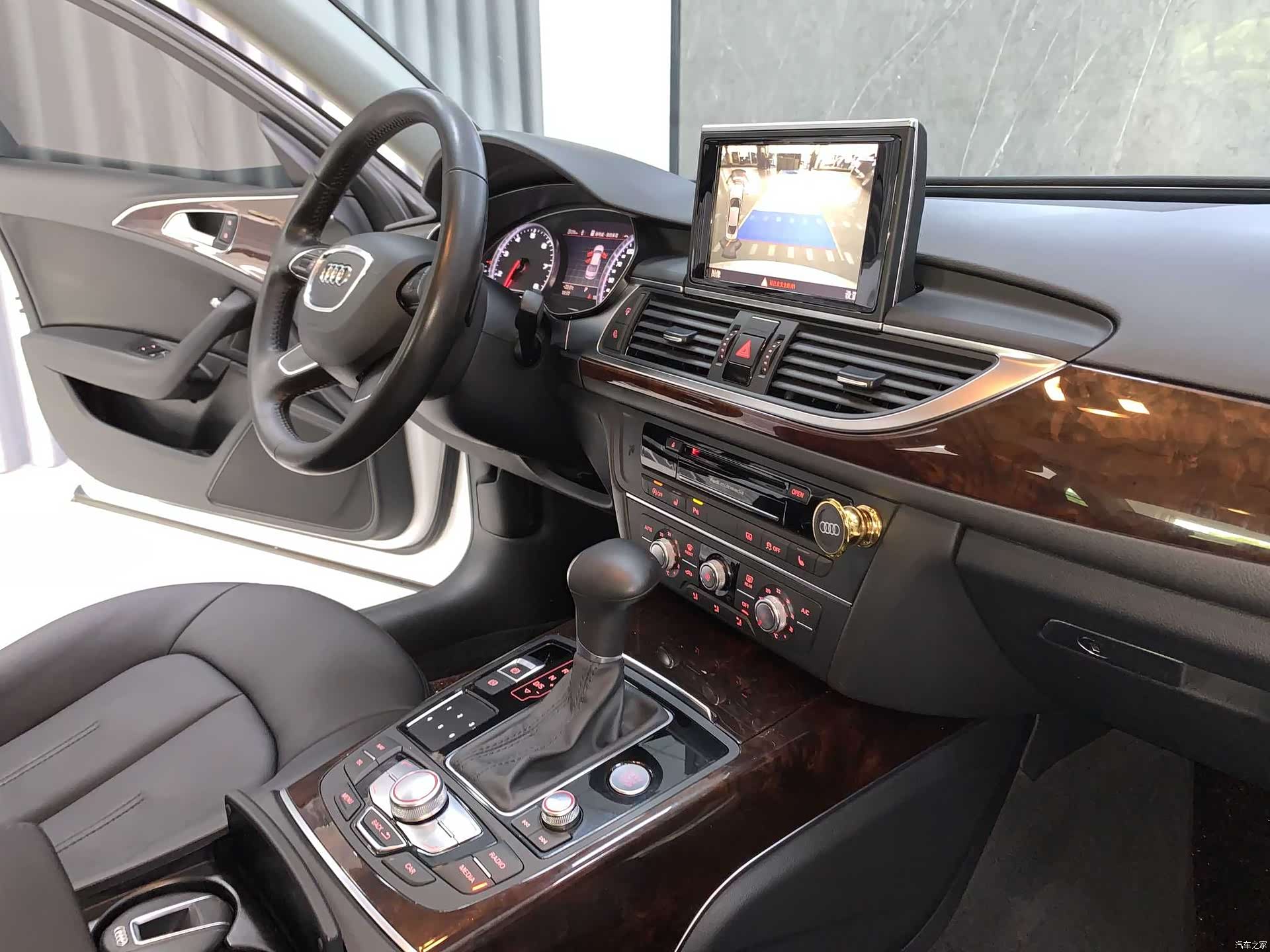 Audi A6L, 2015 13