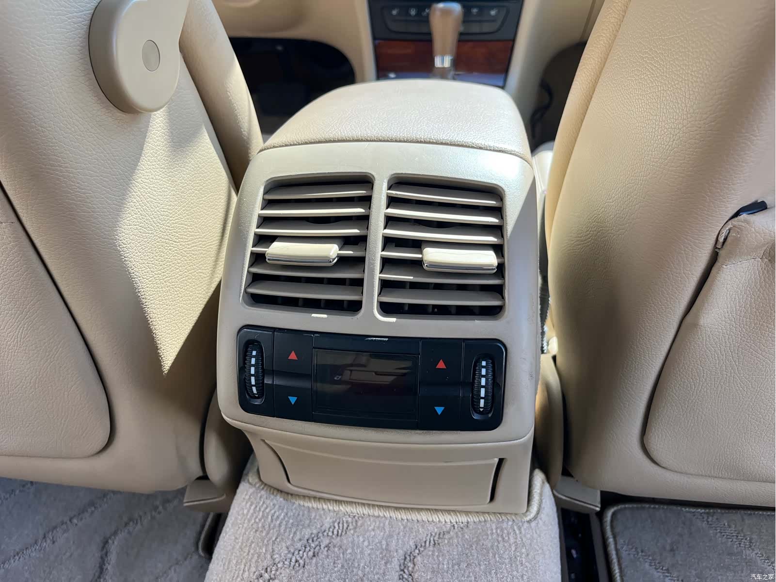 Mercedes-Benz E-Class, 2007 16