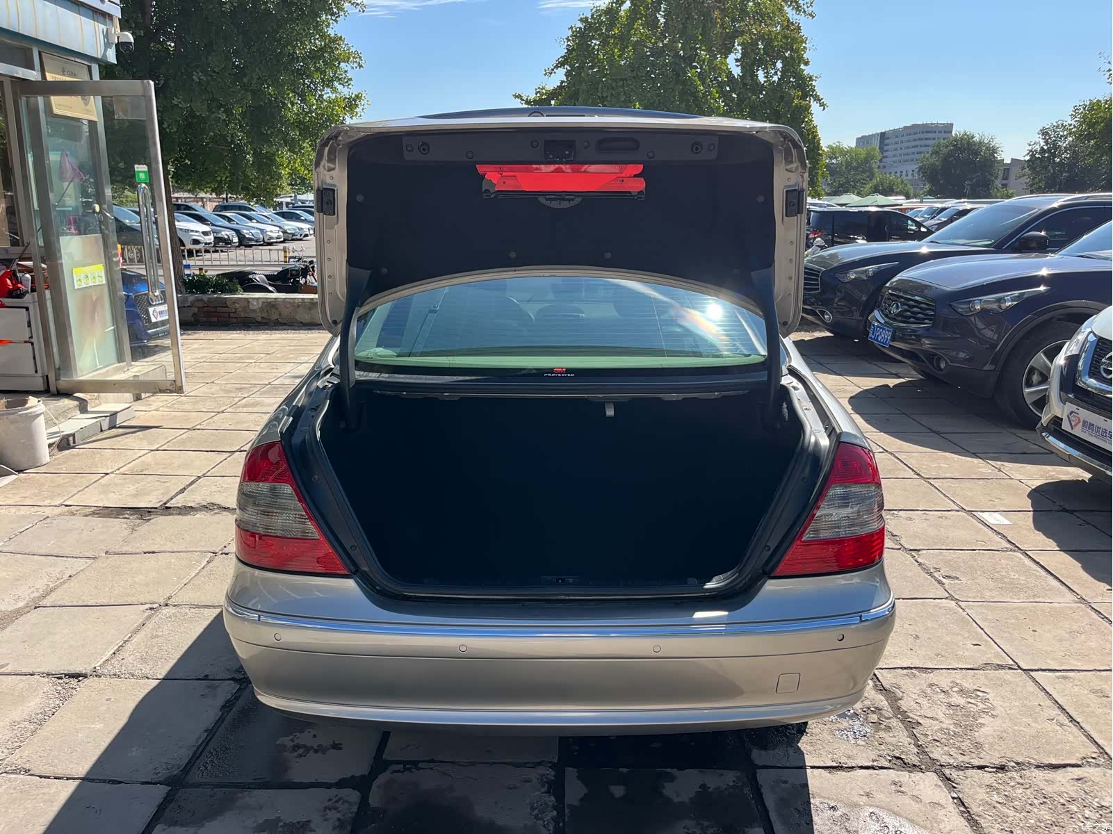 Mercedes-Benz E-Class, 2007 27