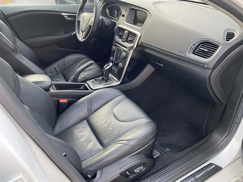 Volvo V40, 2013 9