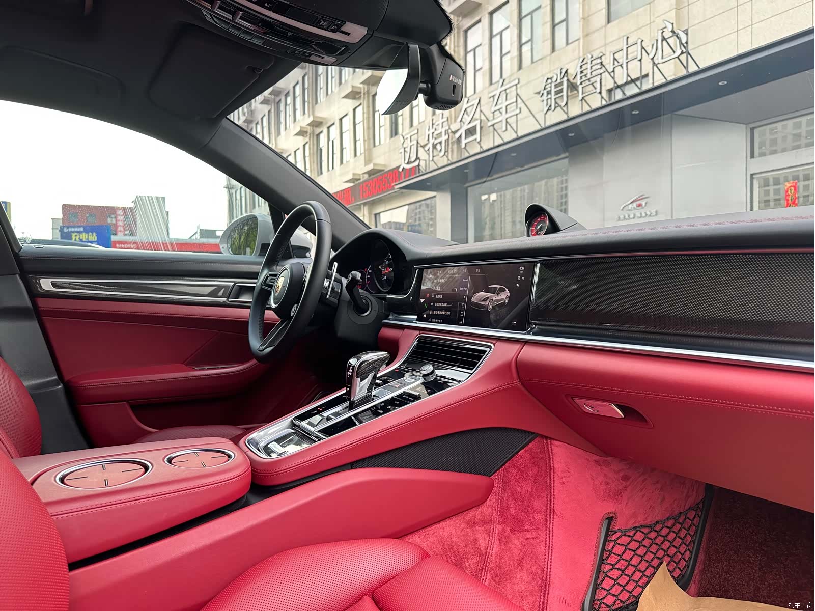 Porsche Panamera, 2022 11