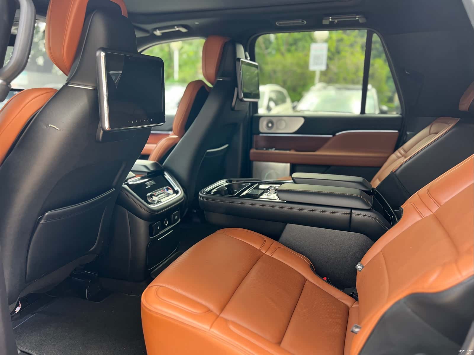 Lincoln Navigator, 2019 7