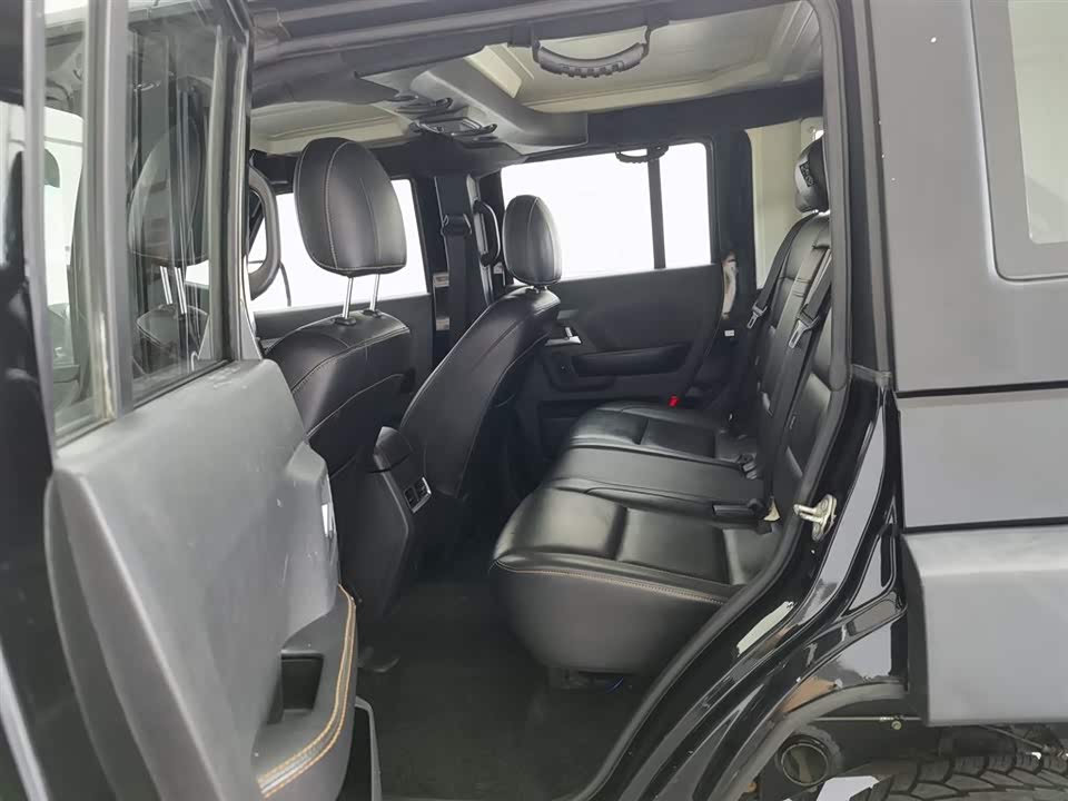 Beijing BJ40