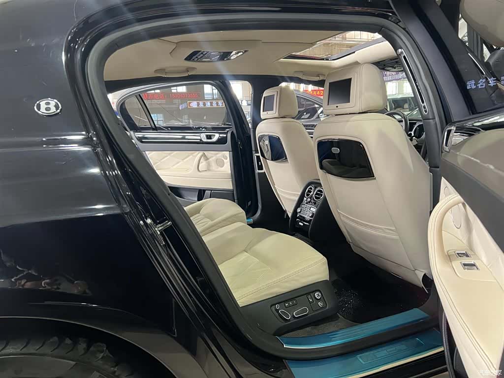 Bentley Flying Spur, 2012 12